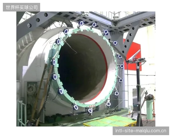 2027年后,风洞测试将全面集成生物传感器,打通车手生理极限与气动效率的数据闭环 2027年后,风洞测试将全面集成生物传感器,打通车手生理极限与气动效率的数据闭环